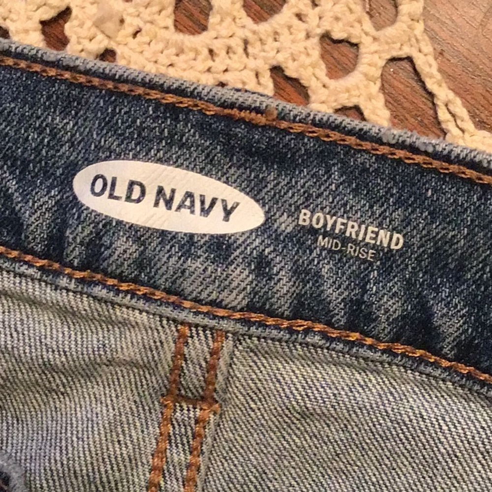 OLD NAVY BOYFRIEND MID RISE JEANS - Picture 2 of 8
